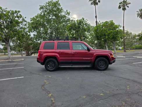 Used 2012 Jeep Patriot Sport w/ PWR Value Group FWD image 4