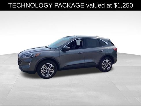 Used 2022 Ford Escape SEL w/ Technology Package AWD/4WD image 3