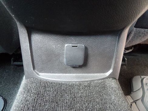 Used 2016 Ford Fusion SE w/ Equipment Group 201A FWD image 13