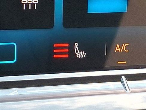 New 2025 Volkswagen Tiguan SE image 19