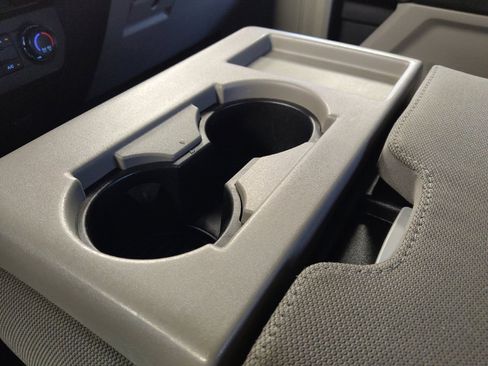 Used 2017 Ford F150 XLT image 26