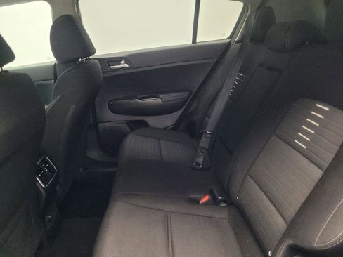 Used 2019 Kia Sportage LX w/ LX Popular Package image 18