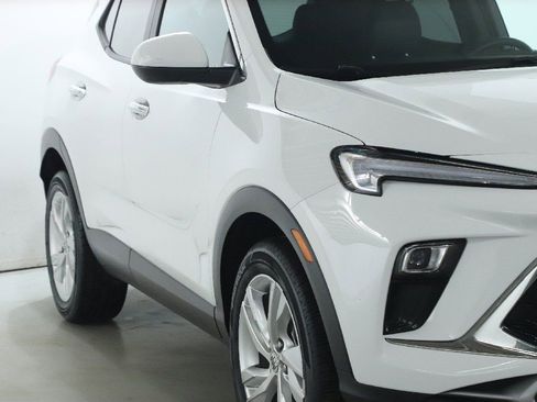 Used 2025 Buick Encore GX Preferred image 8