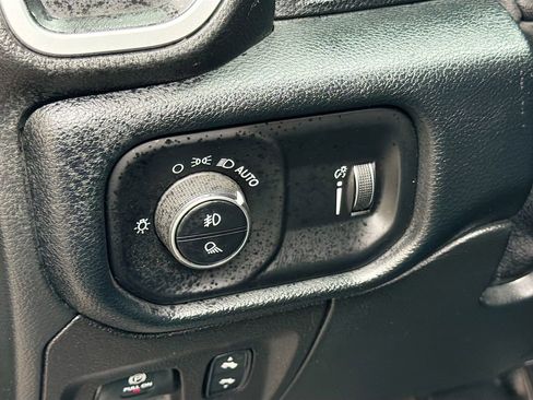 Used 2021 RAM 1500 Big Horn image 10