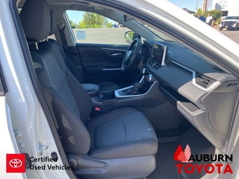 Certified 2025 Toyota RAV4 XLE w/ Convenience Package AWD/4WD image 15