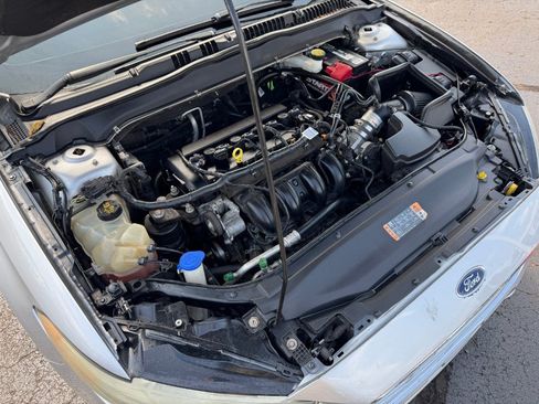 Used 2018 Ford Fusion SE FWD image 23