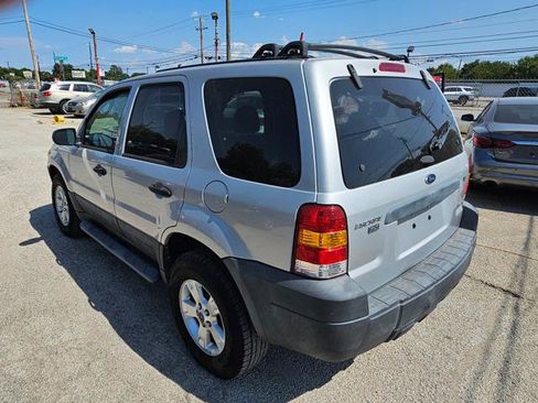 Used 2005 Ford Escape XLT FWD image 3