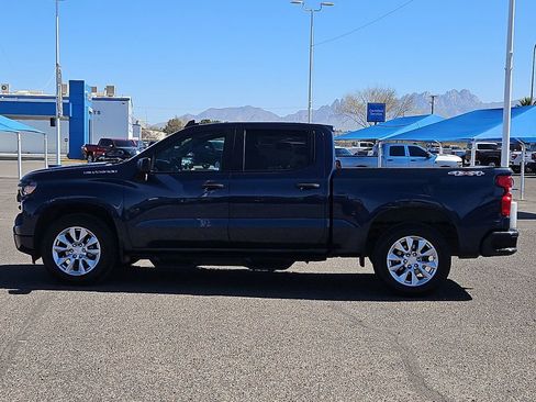 Used 2023 Chevrolet Silverado 1500 Custom image 2