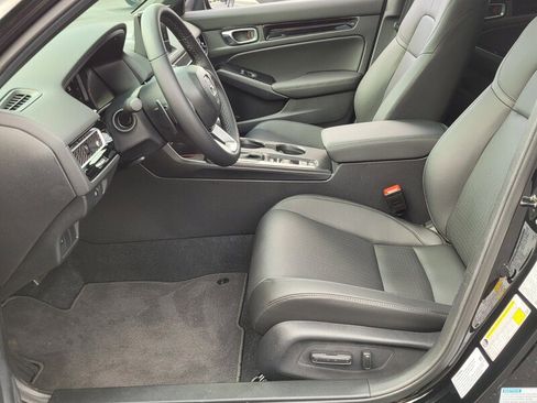 Used 2025 Honda Civic Sport Touring image 5