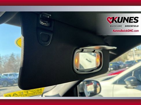 Used 2025 Jeep Compass Limited image 31