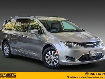 Used 2018 Chrysler Pacifica Touring-L