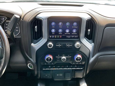 Used 2022 GMC Sierra 2500 SLT w/ SLT Premium Package AWD/4WD image 16