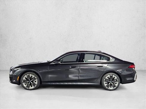 New 2026 BMW 530i xDrive w/ Premium Package image 5