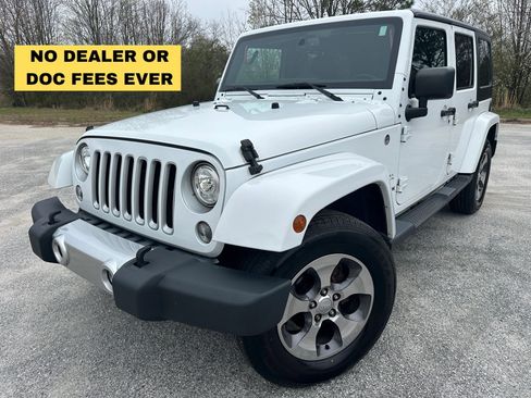 Used 2018 Jeep Wrangler Unlimited Sahara w/ Connectivity Group AWD/4WD image 1
