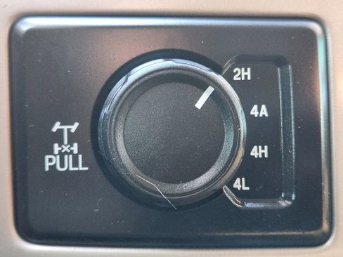 Certified 2019 Ford F150 Lariat w/ Equipment Group 501A Mid image 32