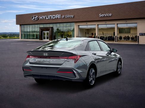 New 2026 Hyundai Elantra SEL Sport FWD image 7