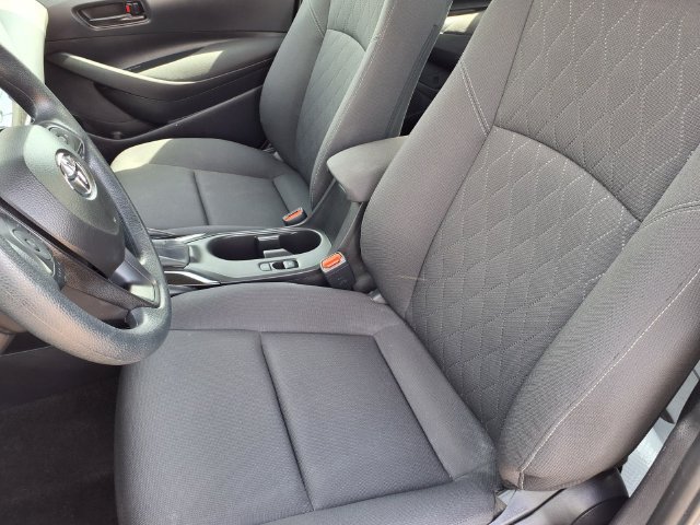 Used 2026 Toyota Corolla LE FWD image 3