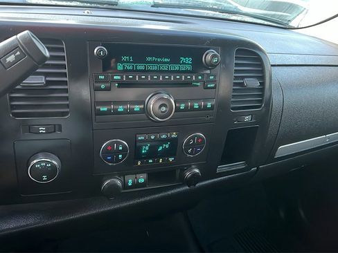 Used 2014 GMC Sierra 2500 SLE w/ SLE Preferred Package image 29