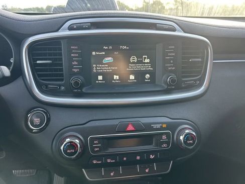 Used 2019 Kia Sorento EX FWD image 8