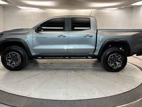 Used 2026 Chevrolet Colorado ZR2 w/ Technology Package AWD/4WD image 2