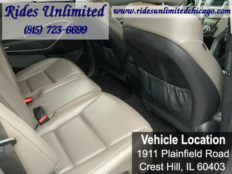 Used 2014 Hyundai Santa Fe GLS FWD image 30