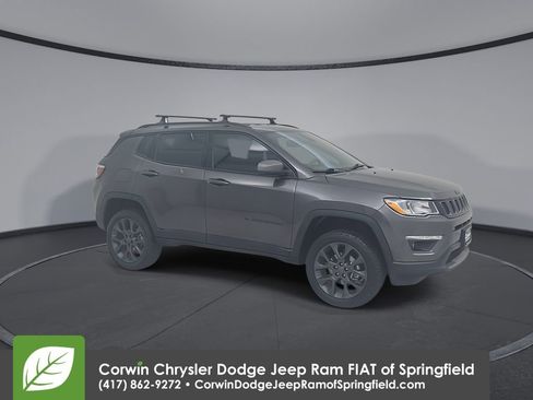 Used 2021 Jeep Compass 80th Special Edition image 2