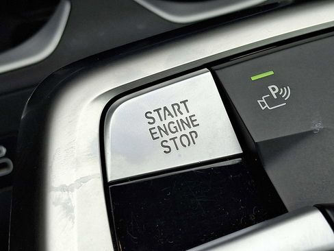 Used 2025 BMW X1 xDrive28i w/ Premium Package image 24