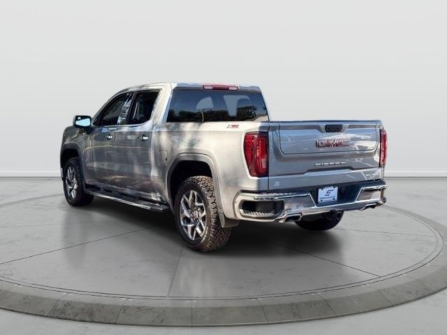 Used 2023 GMC Sierra 1500 SLT w/ SLT Premium Package AWD/4WD image 8