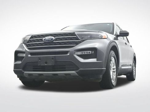 Used 2022 Ford Explorer XLT w/ Equipment Group 202A RWD image 33