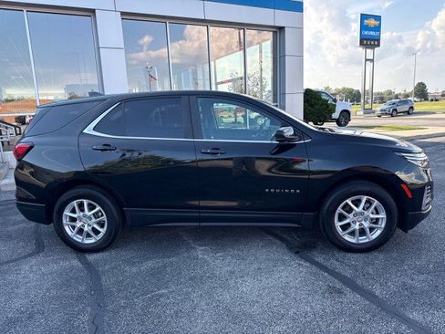 Used 2024 Chevrolet Equinox LT w/ LPO, Floor Liner Package FWD image 2