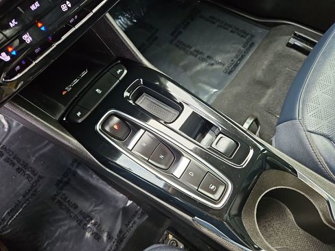 Used 2023 Chevrolet Bolt EUV LT w/ Convenience Package image 20