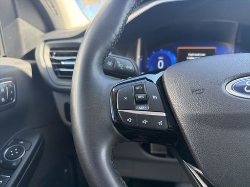Used 2022 Ford Escape SEL w/ Technology Package AWD/4WD image 37
