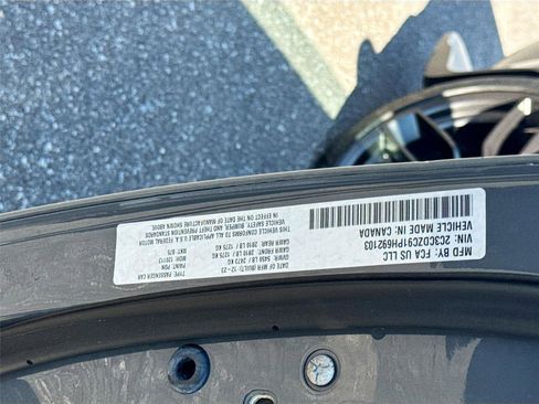 Used 2023 Dodge Challenger SRT Hellcat image 32