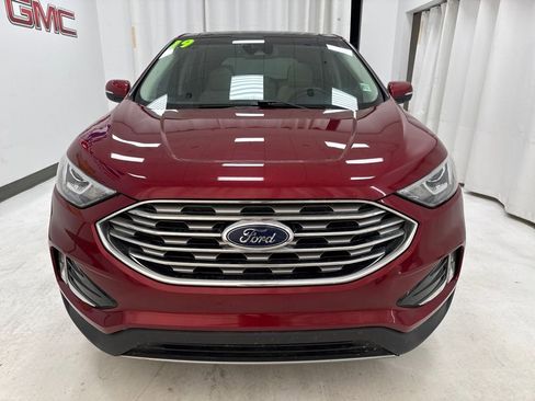 Used 2019 Ford Edge Titanium image 2