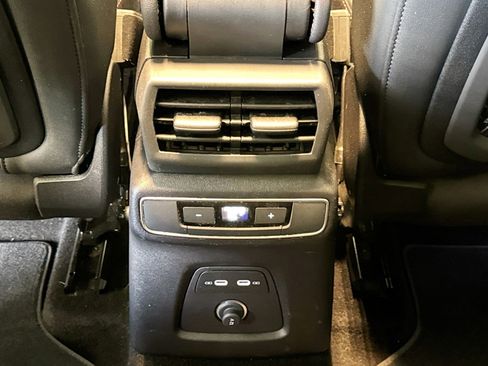 Used 2025 Audi Q4 e-tron Premium Plus image 23