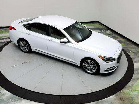 Used 2018 Genesis G80 3.8 RWD image 34
