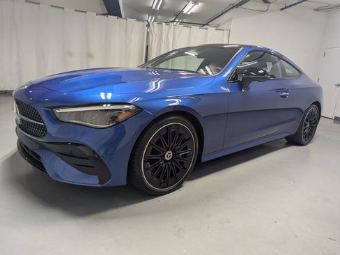 Used 2025 Mercedes-Benz CLE 300 4MATIC Coupe image 5