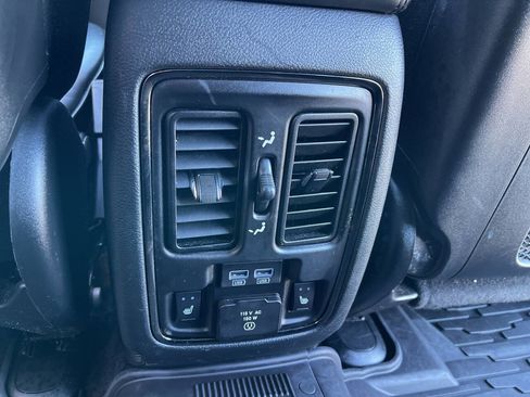 Used 2018 Jeep Grand Cherokee High Altitude image 20