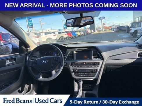 Used 2016 Hyundai Sonata Sport w/ Option Group 02 image 11