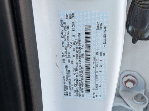 Used 2025 Ford F350 XLT AWD/4WD image 36