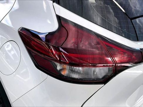 Certified 2024 Nissan Kicks SR w/ SR Premium Package FWD image 27