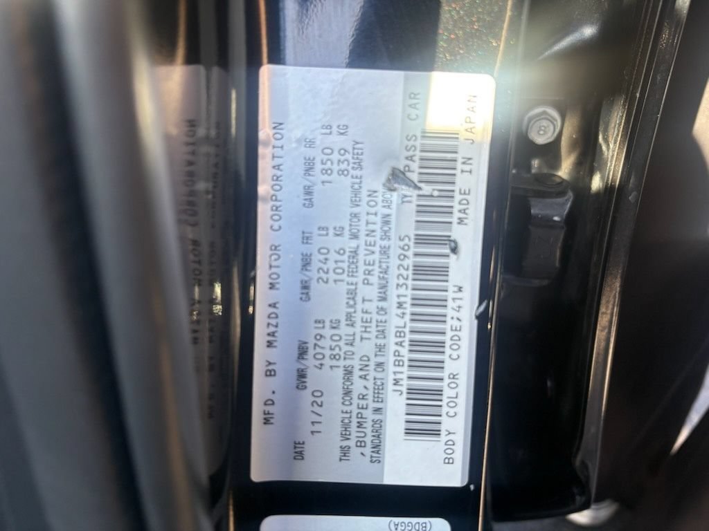 Used 2021 MAZDA MAZDA3 s FWD image 3