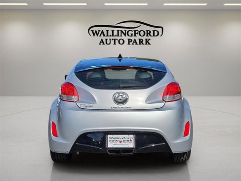 Used 2016 Hyundai Veloster Base w/ Option Group 02 image 5