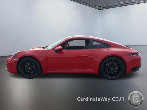 Used 2021 Porsche 911 Carrera w/ Premium Package RWD image 5