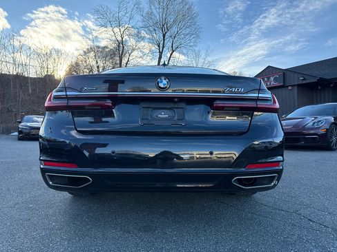 Used 2020 BMW 740i xDrive w/ Cold Weather Package image 15