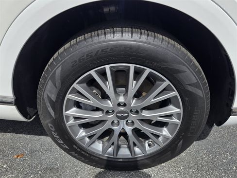 Used 2024 Genesis GV80 2.5T image 17