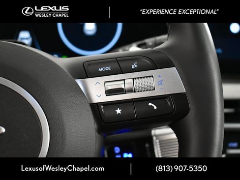 Used 2025 Hyundai Tucson Limited w/ Tow & Go Package image 40