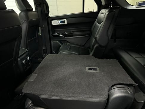 Used 2021 Ford Explorer ST w/ ST Street Pack image 27