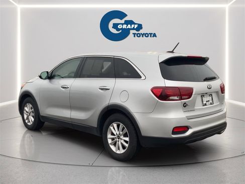 Used 2020 Kia Sorento LX image 4