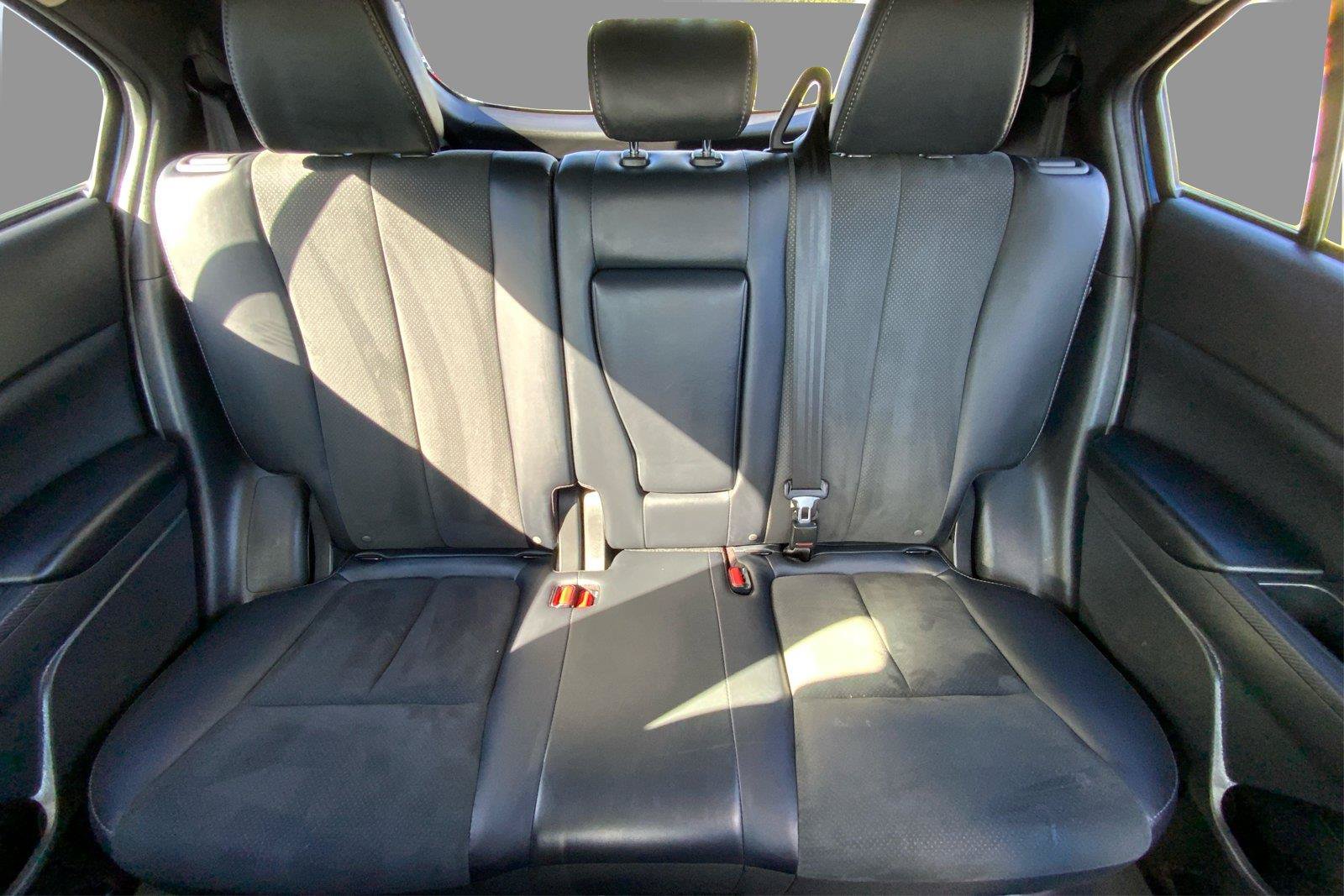 Used 2024 Mitsubishi Eclipse Cross SE AWD/4WD image 14